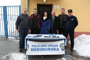 Slika Fotografije/Opcenite fotografije/Manje oruzja manje tragedija/MALA-SLIKA.jpg